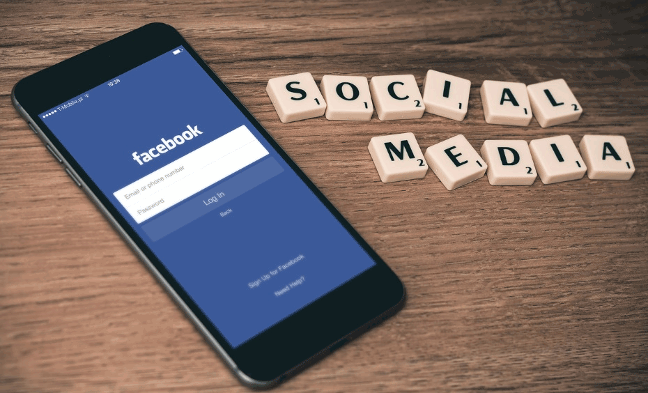 social media webdesigner